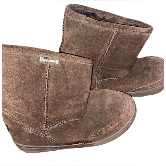 Bearpaw Dream Kids Youth Size 2 Short Brown Suede Sheepskin Boots - Picture 1 of 4